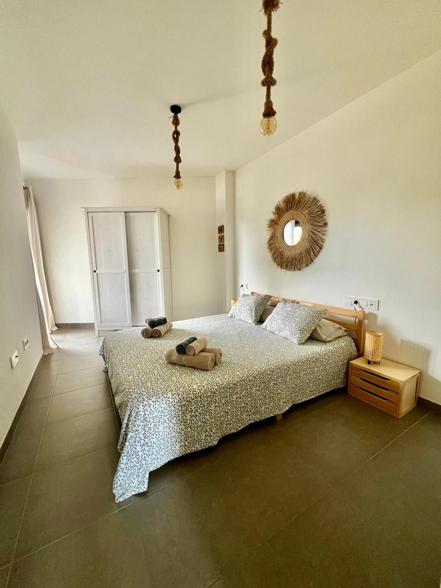 Apartamento En La Playa Calafat Eksteriør billede
